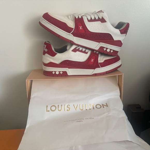 Louis Vuitton Rare LV arch light sneaker Bought in Paris - Picture 2 of 7